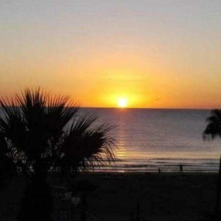 Larnaca Beach Apartment 44 Екстериор снимка