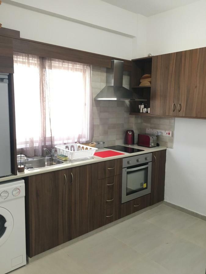 Larnaca Beach Apartment 44 Екстериор снимка