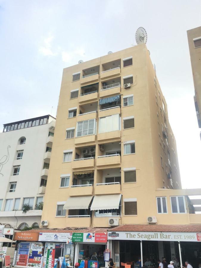 Larnaca Beach Apartment 44 Екстериор снимка